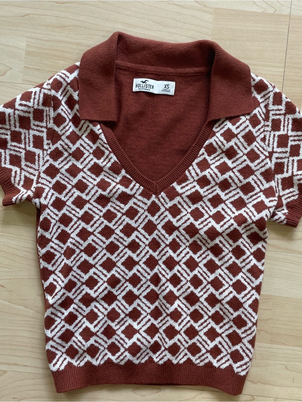 Hollister women Rust Geo-Pattern Polo Sweater Top XS